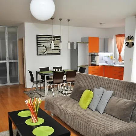 Apartament Alexandar's Place
