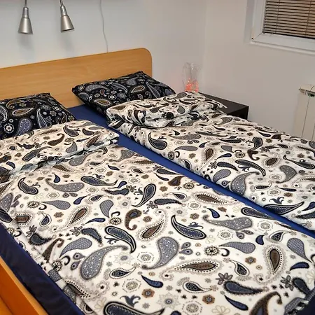 Alexandar's Place *
